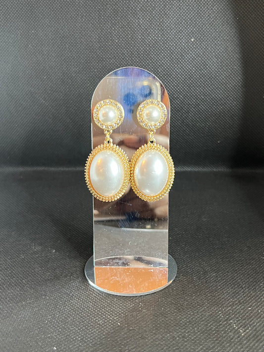 Pearl Drop Earring