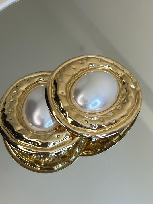 Glden Pearl Earring
