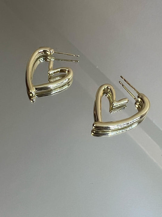 Gloden Heart Shaped Earring