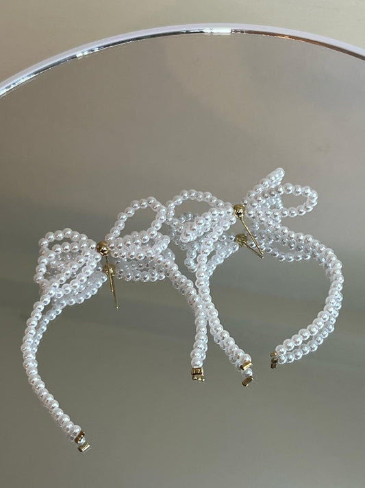 White Pearl Bow Earring